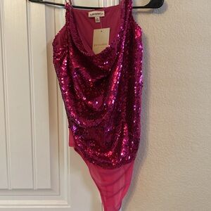 NWT- HOT PINK SEQUIN COWL NECK BODYSUIT SIZE M💕